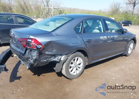 2018 Volkswagen Passat 2.0T R-Line/2.0T S из США, поврежденный, VIN 1VWAA7A35JC031938